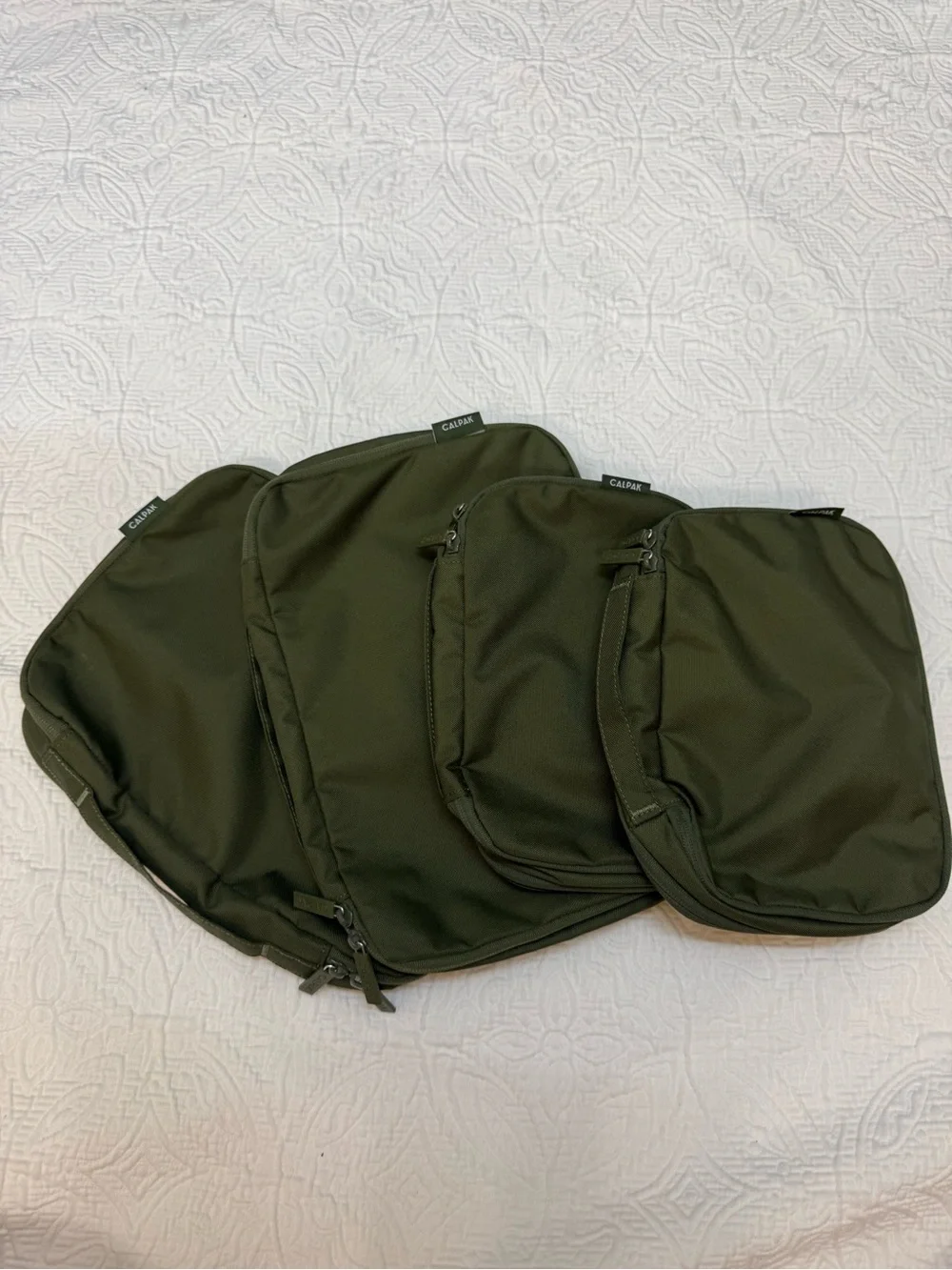 Set of 4 Olive Green Packing Cubes